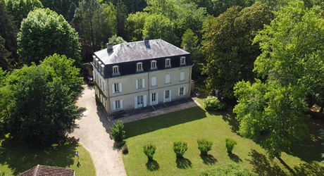 Maison de Maître, ses dépendances, son ruisseau ...
