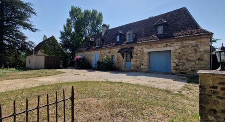 Longère entre Périgueux et Les Eyzies