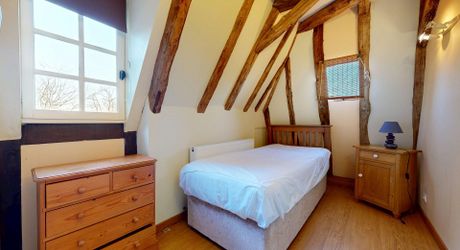 Propriété avec piscine,et parc de plus d'un hectare.