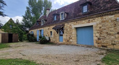 Longère entre Périgueux et Les Eyzies