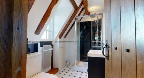 Propriété avec piscine,et parc de plus d'un hectare.