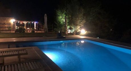 Élégante longère avec piscine