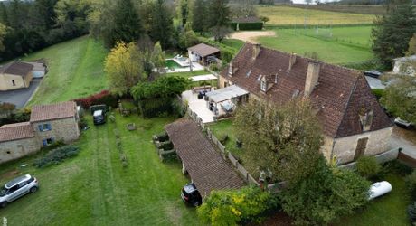 Élégante longère avec piscine