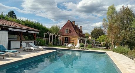 Élégante longère avec piscine