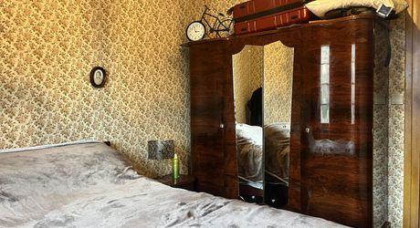 Maison de quasi plain pied à vendre proche des commerces.