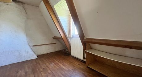Authentique maison en pierre avec dépendances sur + de 5 hectares