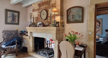 Maison Perigordine renovée dans village avec jardin et piscine