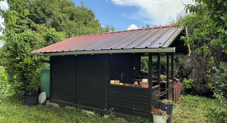 Maison contemporaine de plain-pied avec jardin et proche des commerces