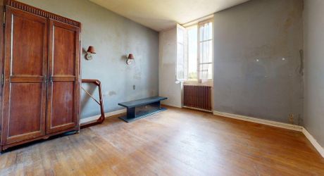 Maison Ancienne à vendre à ST CYPRIEN, 95m² habitables, terrain 1.164m², 2 chambres et garage