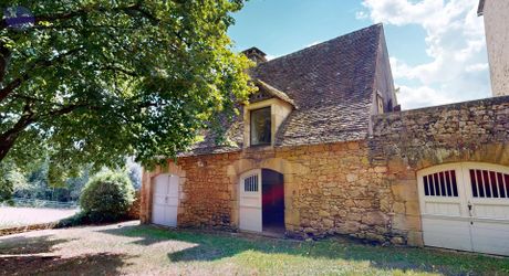Domaine d'Exception en Périgord Noir : Maison de Maître (197 m²) et Maison d'Amis sur 4 Hectares, à 15 km de Sarlat