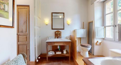 Domaine d'Exception en Périgord Noir : Maison de Maître (197 m²) et Maison d'Amis sur 4 Hectares, à 15 km de Sarlat