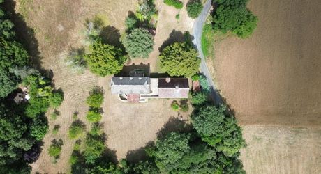 Domaine d'Exception en Périgord Noir : Maison de Maître (197 m²) et Maison d'Amis sur 4 Hectares, à 15 km de Sarlat