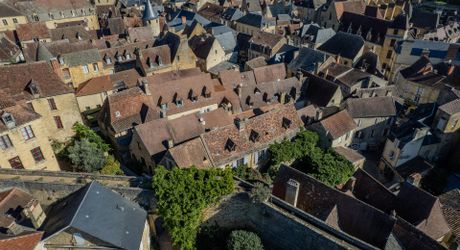 Demeure ancienne de ville pleine de charme et au calme