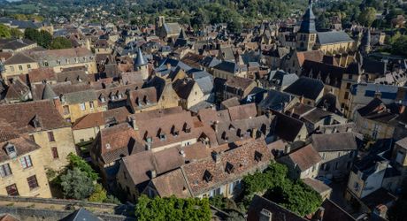 Demeure ancienne de ville pleine de charme et au calme
