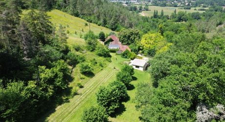 Maison isolée sur six hectares, parfaite pour une totale autonomie !