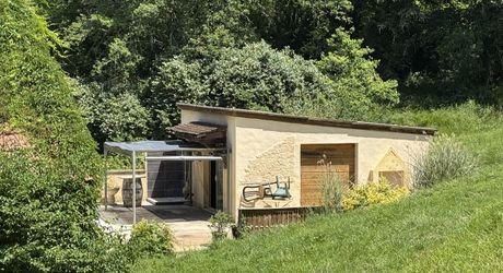 Maison isolée sur six hectares, parfaite pour une totale autonomie !
