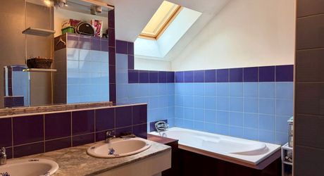 Maison isolée sur six hectares, parfaite pour une totale autonomie !