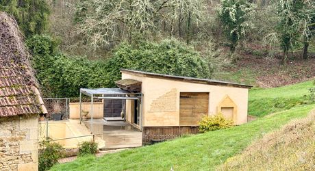 Maison isolée sur six hectares, parfaite pour une totale autonomie !