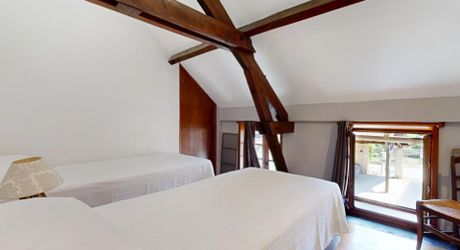 Vue panoramique et nature préservée – Domaine avec plusieurs habitations sur 20 hectares