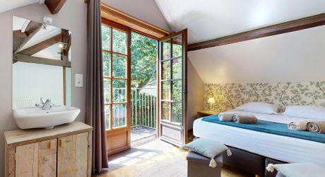 Vue panoramique et nature préservée – Domaine avec plusieurs habitations sur 20 hectares