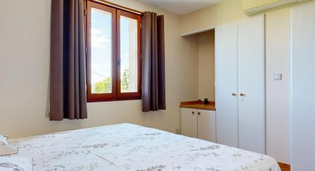Vue panoramique et nature préservée – Domaine avec plusieurs habitations sur 20 hectares