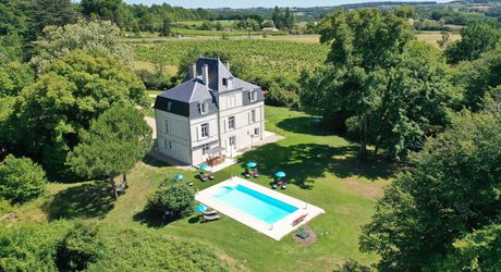 Élégant manoir XIXe avec grand jardin, proche des commerces – Périgord Pourpre