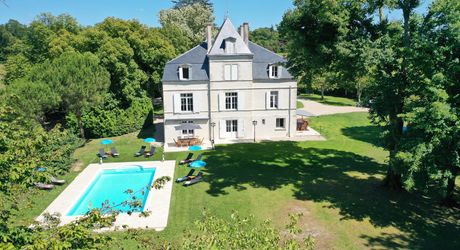 Élégant manoir XIXe avec grand jardin, proche des commerces – Périgord Pourpre