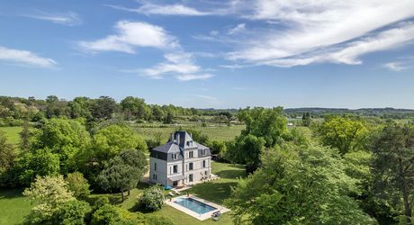 Élégant manoir XIXe avec grand jardin, proche des commerces – Périgord Pourpre