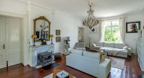 Élégant manoir XIXe avec grand jardin, proche des commerces – Périgord Pourpre