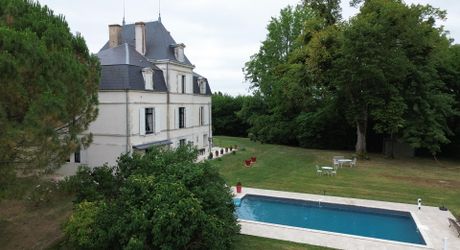 Élégant manoir XIXe avec grand jardin, proche des commerces – Périgord Pourpre