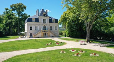 Élégant manoir XIXe avec grand jardin, proche des commerces – Périgord Pourpre