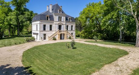 Élégant manoir XIXe avec grand jardin, proche des commerces – Périgord Pourpre