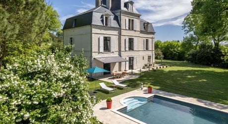 Élégant manoir XIXe avec grand jardin, proche des commerces – Périgord Pourpre