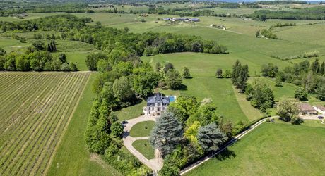 Élégant manoir XIXe avec grand jardin, proche des commerces – Périgord Pourpre
