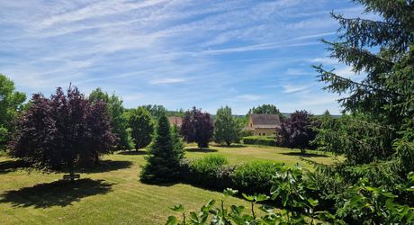 Maison Perigordine proche des commerces et parc arboré de 3860m2