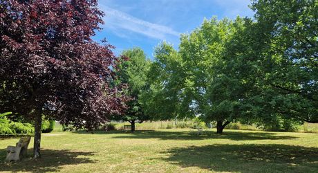 Maison Perigordine proche des commerces et parc arboré de 3860m2