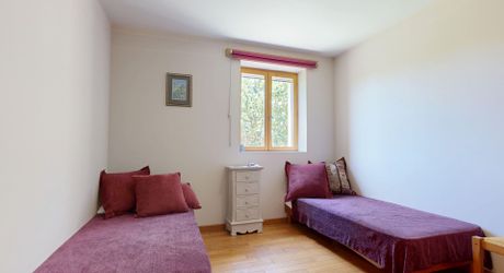 Maison Perigordine proche des commerces et parc arboré de 3860m2