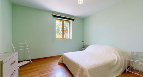 Maison Perigordine proche des commerces et parc arboré de 3860m2