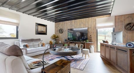 Grande maison contemporaine avec piscine et vue dégagée 