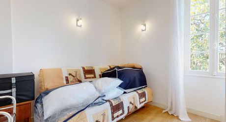 Maison de village de caractère avec piscine et terrain de 1875m2