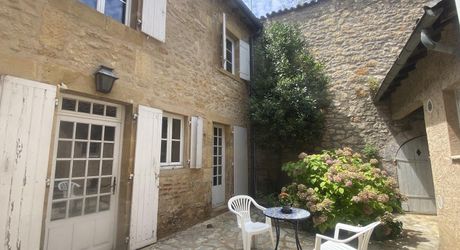 Grande maison de ville 210m2 avec jardin et garage - Proche commerces