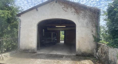Grande maison de ville 210m2 avec jardin et garage - Proche commerces