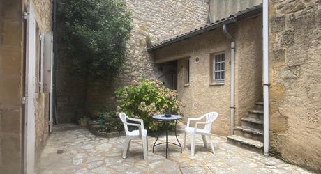 Grande maison de ville 210m2 avec jardin et garage - Proche commerces