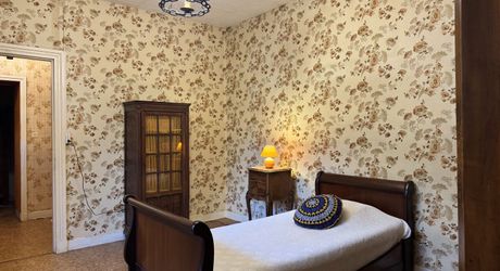 Grande maison de ville 210m2 avec jardin et garage - Proche commerces