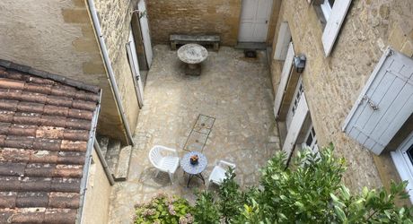Grande maison de ville 210m2 avec jardin et garage - Proche commerces