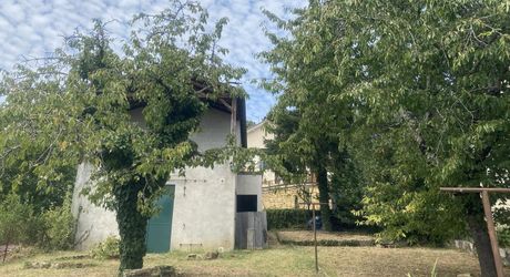 Grande maison de ville 210m2 avec jardin et garage - Proche commerces