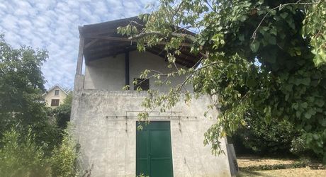 Grande maison de ville 210m2 avec jardin et garage - Proche commerces