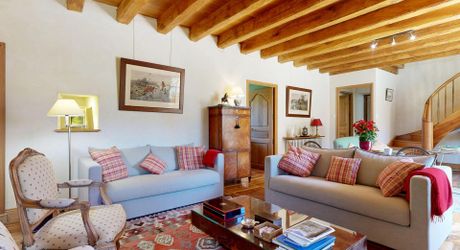 Le charme de l’ancien, la perfection de la rénovation et les vues que le Périgord peut offrir.