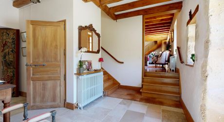 Le charme de l’ancien, la perfection de la rénovation et les vues que le Périgord peut offrir.