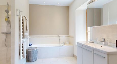 Le charme de l’ancien, la perfection de la rénovation et les vues que le Périgord peut offrir.